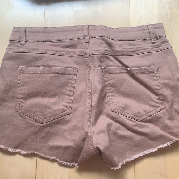 Distressed denim cut off shorts like new - Picture 2 of 2